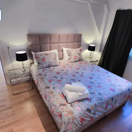 Duplex Dream Lake View Gold Coast Zollikon Extérieur photo
